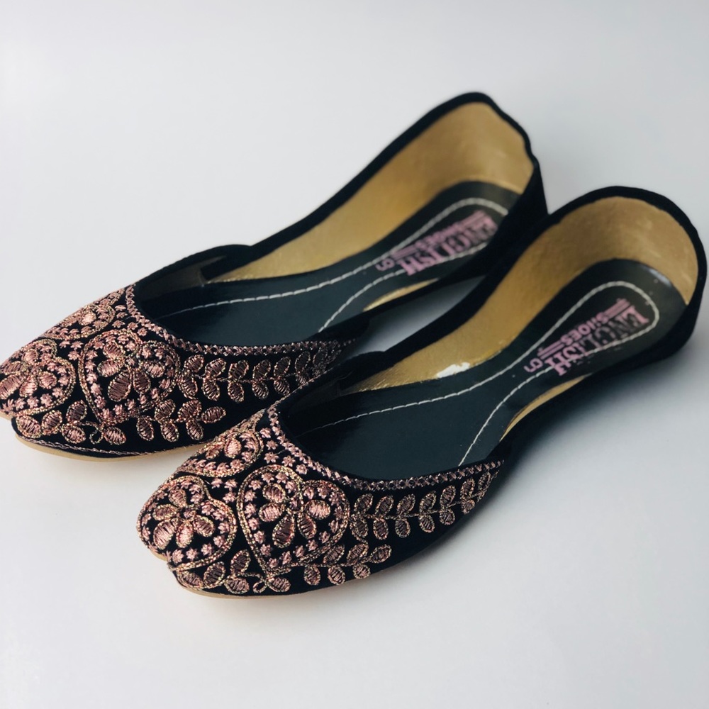 NEW Woman’s Punjabi Jutti Flats